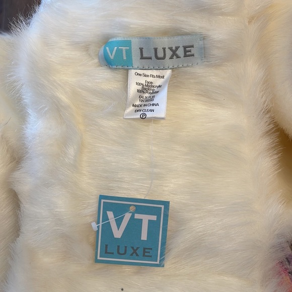 VT Luxe (QVC) Faux Fur Infinity Scarf, OS Fits Most. Winter White. NWT. - Picture 3 of 4